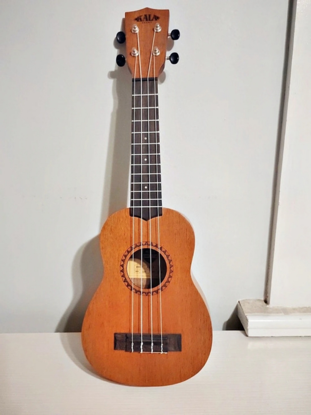 Kala KA-S Mahogany Soprano Ukulele Brown & Black
